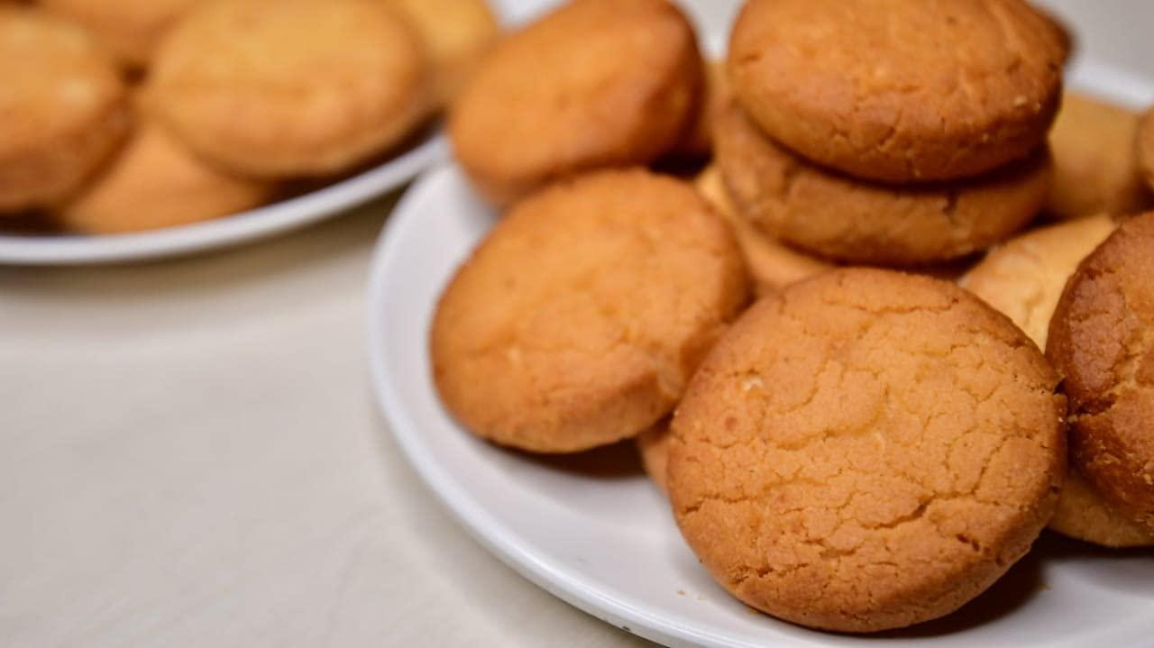 SR Foods SR Foods Home Made Tea Shop Salt Biscuits | Buttery Indian Bakery Style Tea Kadai Rich Cookies ( ) (350g Pack Of 1)