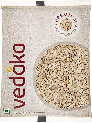 Vedaka Amazon Brand - Vedaka Cranberries, (200g) & Vedaka Premium Sunflower Seeds, 200 g
