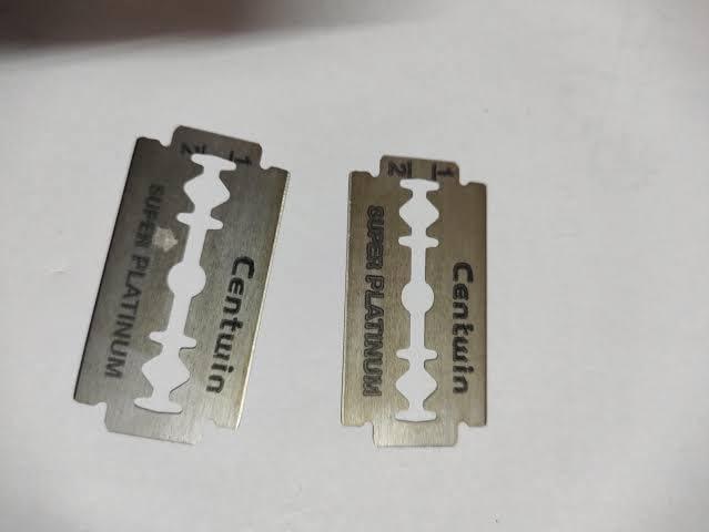 NavaFresh Basics PasCom Centwin Platinum shaving Ultra Double Edge Safety Razor Blades with Triple Coated Edges Pack of 20 Box (EACH BOX 50 pic)