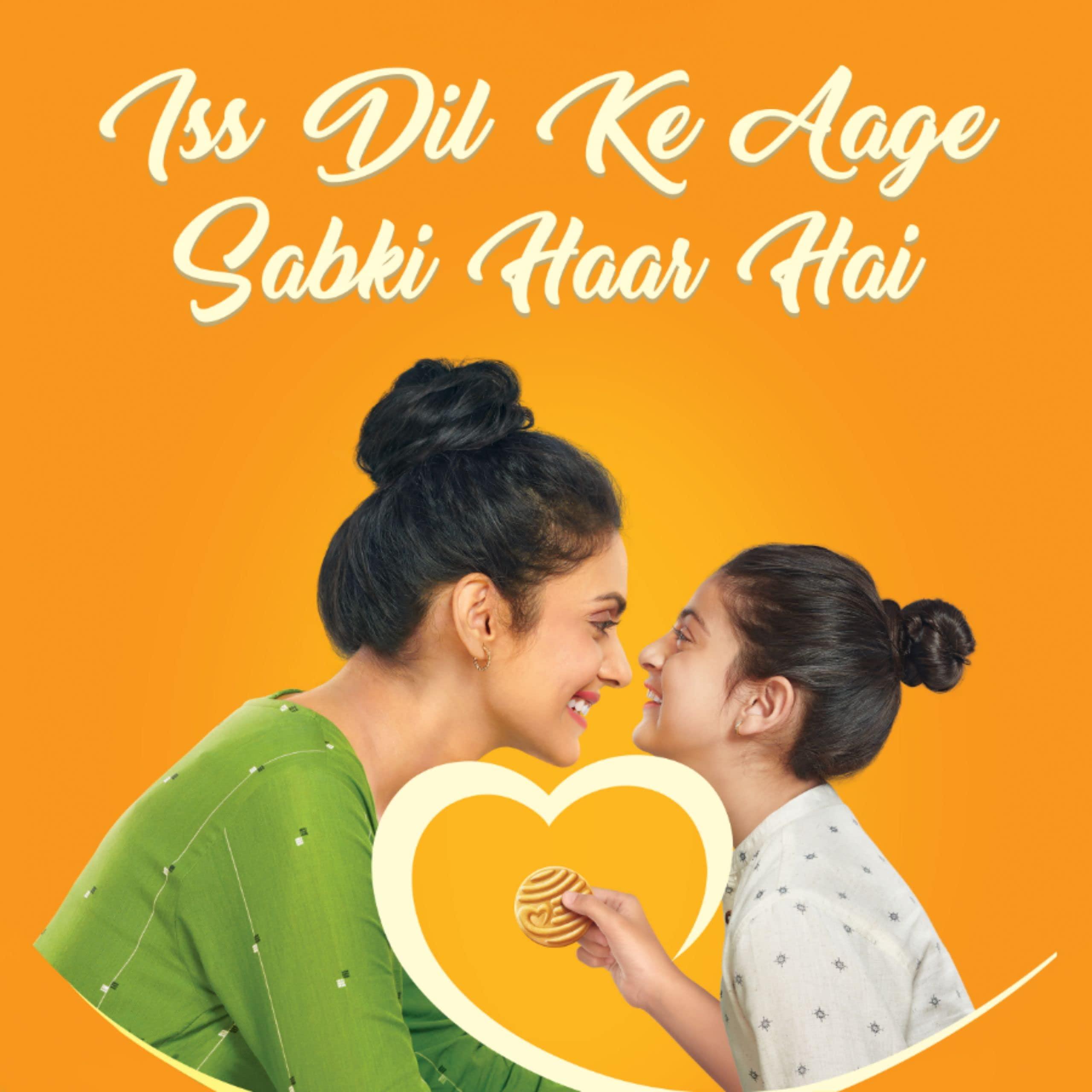 Sunfeast Farmlite Sunfeast Farmlite 5 Grain Digestive Biscuit, High Fibre Biscuit, Goodness of 5 Grains, 800 g Pack & Mom\'s Magic Rich Cashew Almond Cookies, Roasted Cashew Almond, Rich Butter Biscuits, 584g