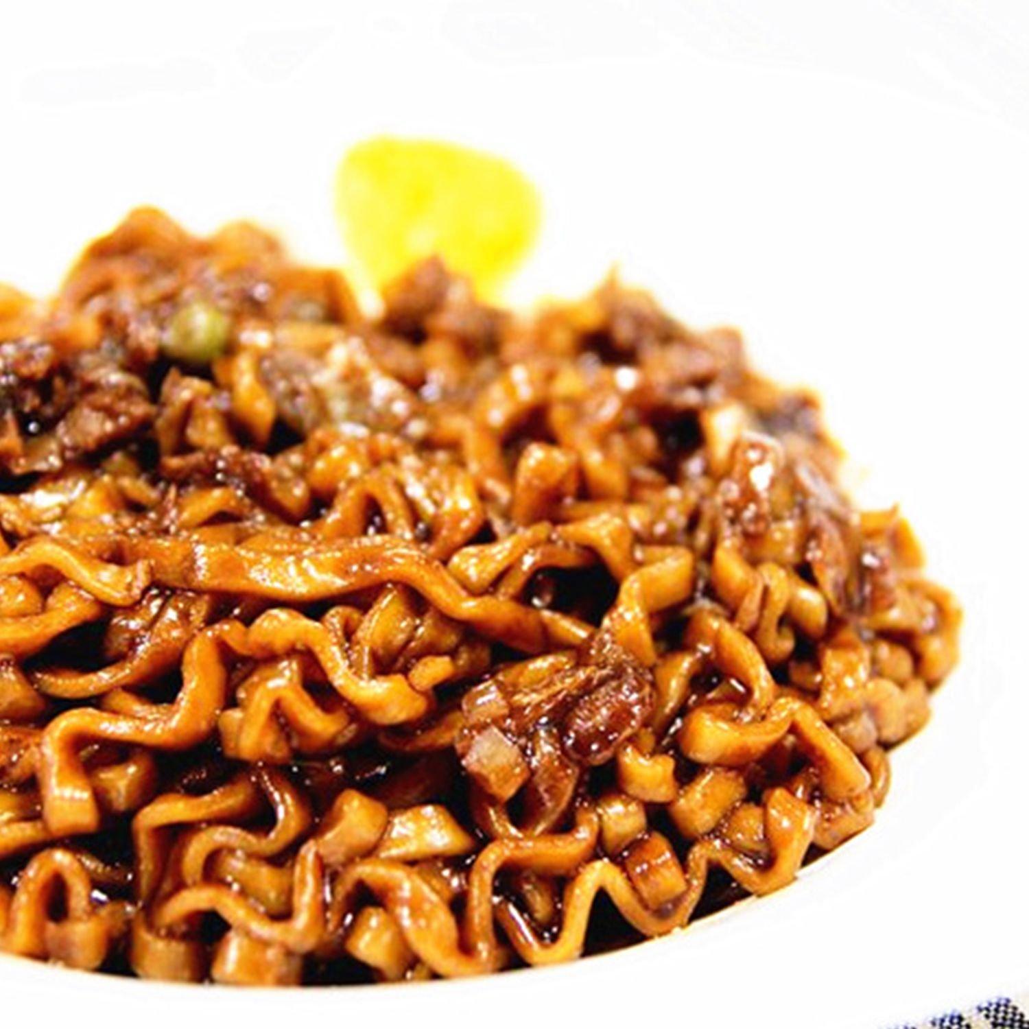 Paldo Paldo Fun & Yum Ilpoom Jjajangmen Noodles, Traditional Brothless Chajang Ramen with Savory & Sweet Black Bean Sauce, Oriental Style Korean Ramyun, Soupless, 4 x 200 grams, Pk of 4, Non Spicy Korea|