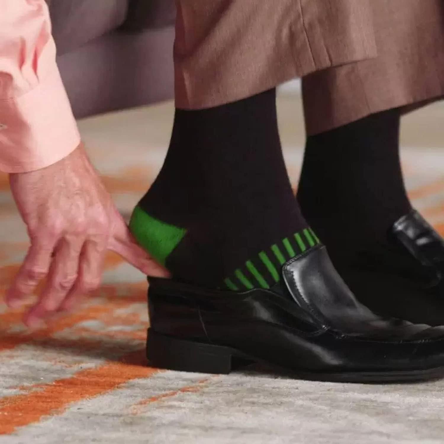 Vyoma Vyoma Smart Compression Socks for Men & Women | Unisex Knee High Running Socks for Travel Athletic Nurse | Medical Improved, Blood Circulation | Pain Relief & Travel Swelling Lags Compression Socks (1 Pair of Socks)