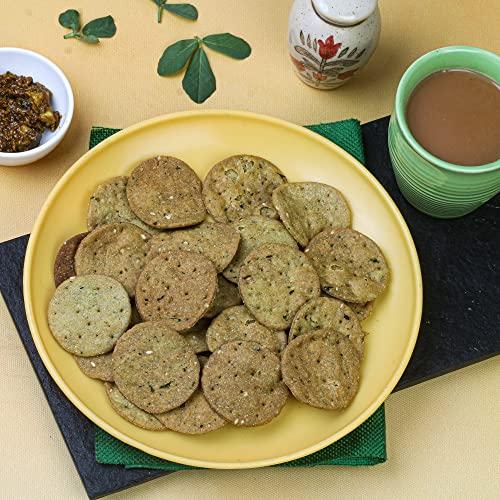 Snaqary Snaqary | Snacks Combo | Healthy Gift Hamper | Premium Chocolate Bits | Baked | Biscotti & Soya Coated Peanuts | Pudina Sev & Bajra Puri/Mathri/Mathi