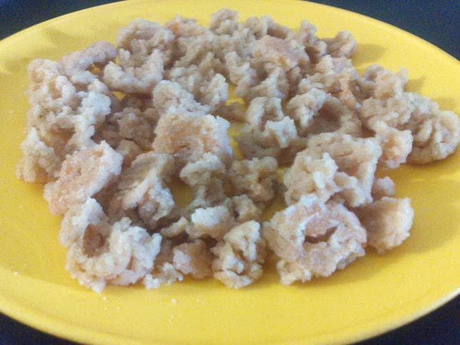 Zone Marketing Homemade Onion Vadam / Killu Vathal / Gundu Vathal / Vengaya Vathal / Vengaya Vadam - 500g by Zone Marketing