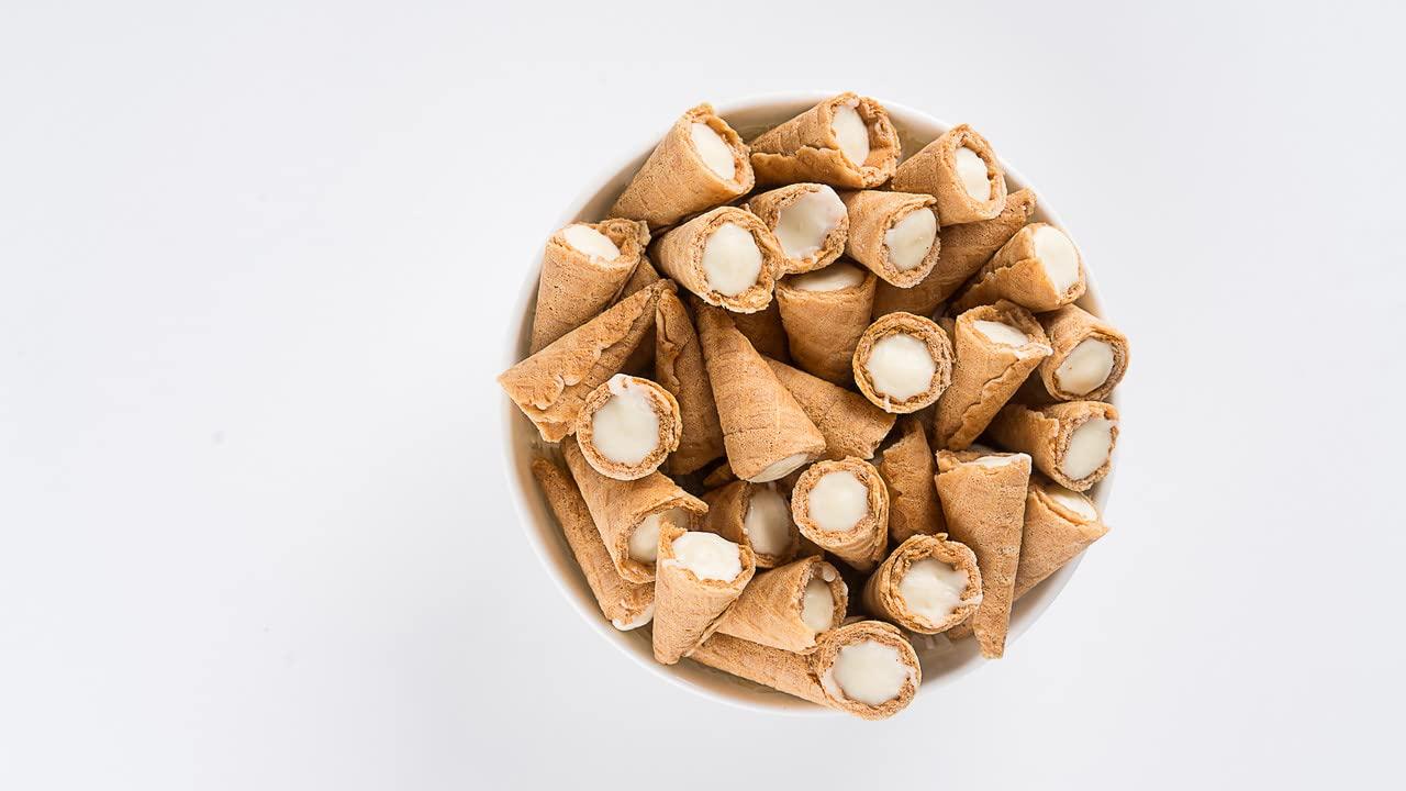 Cone End Toe Cone End Toe Mini Waffle cone, Mini chocolate cone, Conio waffle cone snacks Ice Cream Waffle Cones, Mini Waffle Chocolate, cones for ice cream Box Pack (100gm+50gm FREE) (White Chocolate)