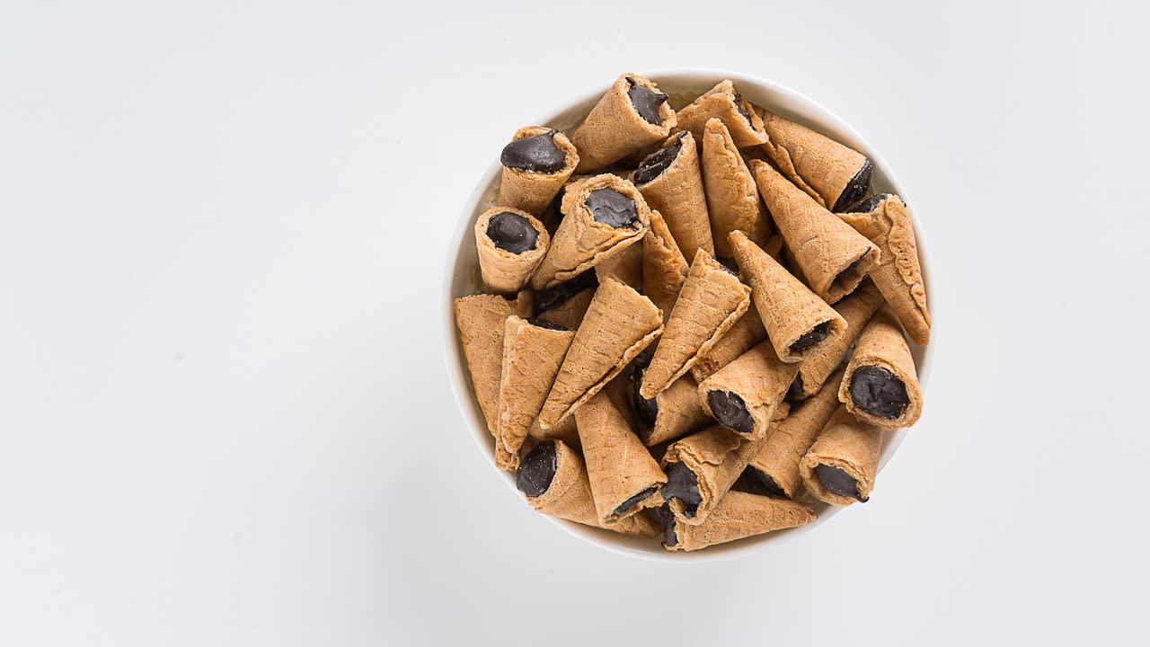 Cone End Toe Cone End Toe Mini Waffle cone, Mini chocolate cone, Conio waffle cone snacks Ice Cream Waffle Cones, Mini Waffle Chocolate, cones for ice cream Box Pack (100gm+50gm FREE) (Dark Chocolate)