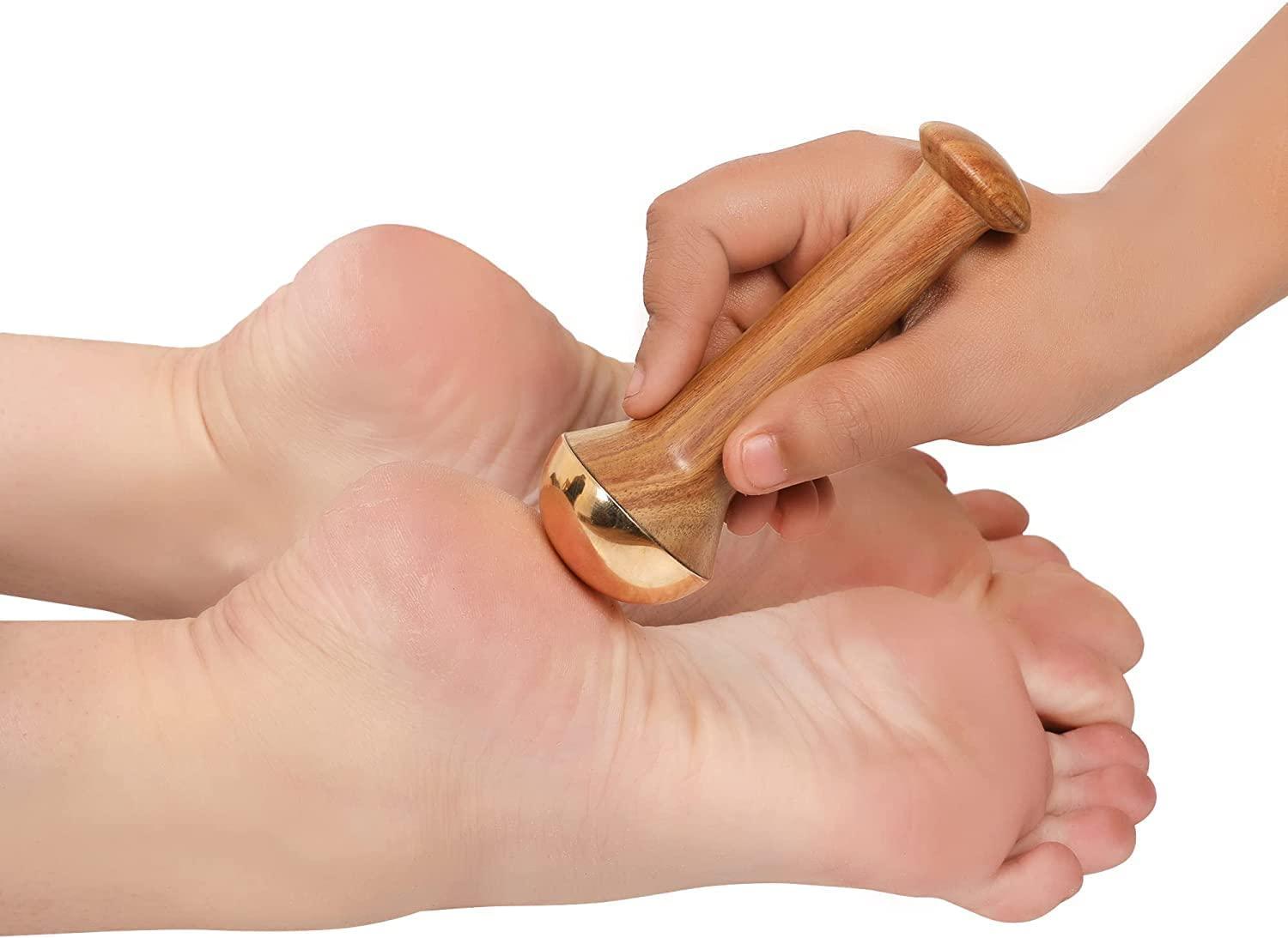 HEALTHANDWEALTH Kansa Face and Foot Massager - Ayurvedic Benefits of Bronze - Restoring Luster Through Detoxification - Small