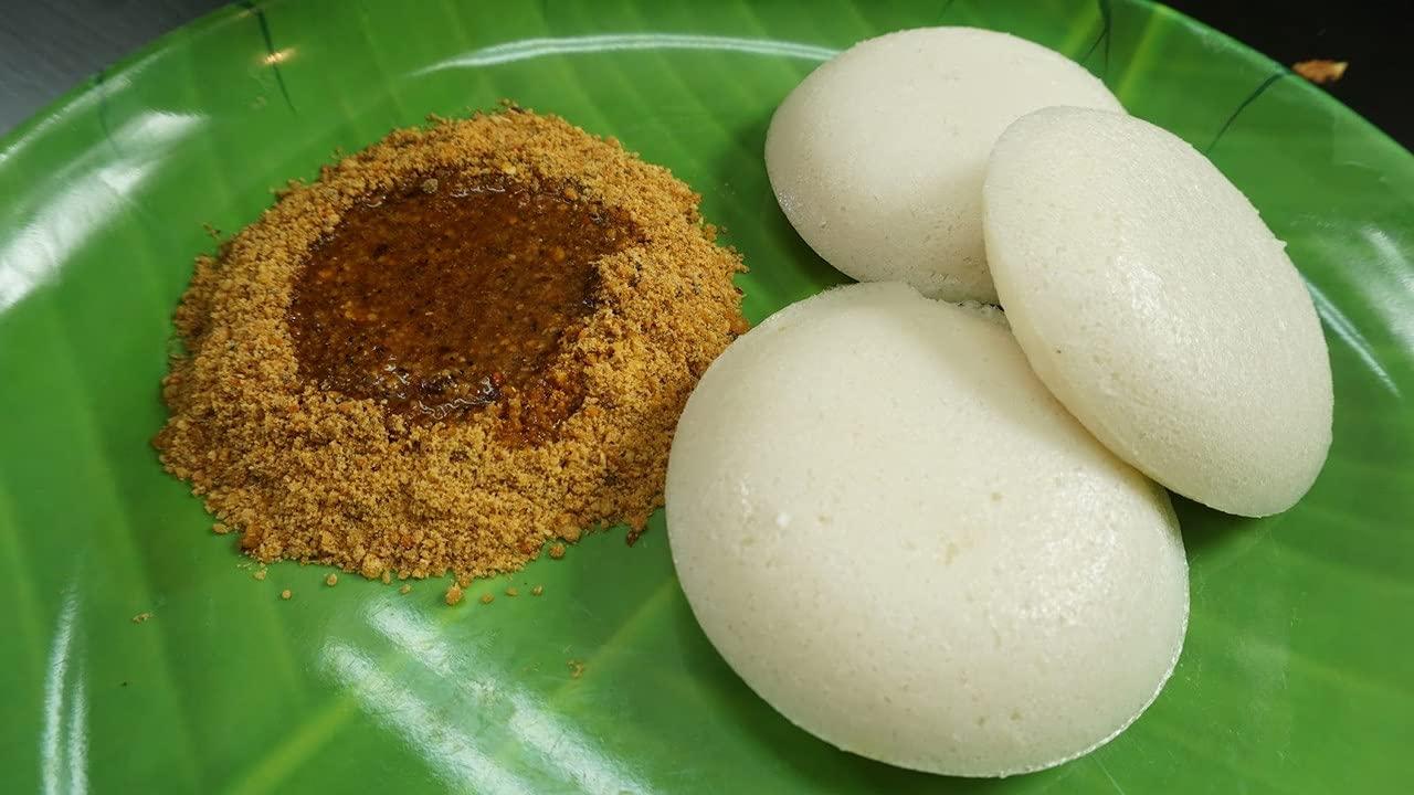 SAARA Saara HERBAL FRESH Groundnut Idli Podi, 300g, Peanut Podi, Verkadalai Podi, Idli Milagai Podi, Palli Karam Podi, Peanut Chutney Powder,(pack of 3 x 100g)