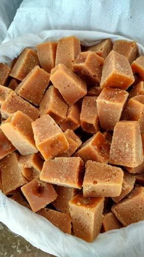 VGrow Traders Organic Jaggery Cubes (500g x Pack of 4) by VGrow Traders