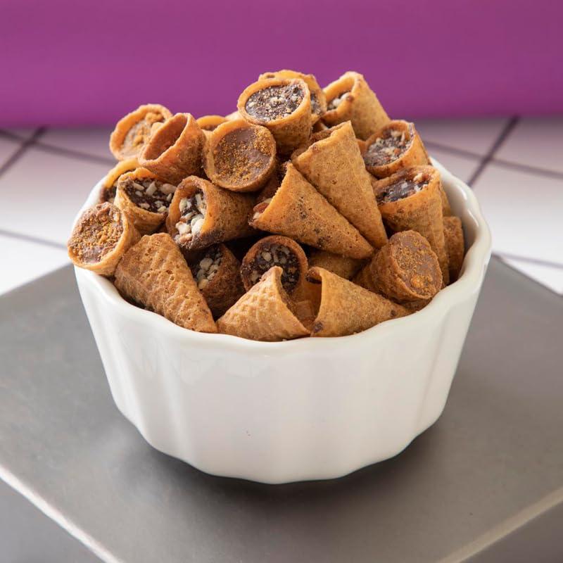 NOVANOVA NOVANOVA Best Bite Choco Filled Cones | Choco Hazelnut & Cookie Buttercream - Assorted Pack Of 2| 100% Eggless | No Added Preservatives (100 Gram)