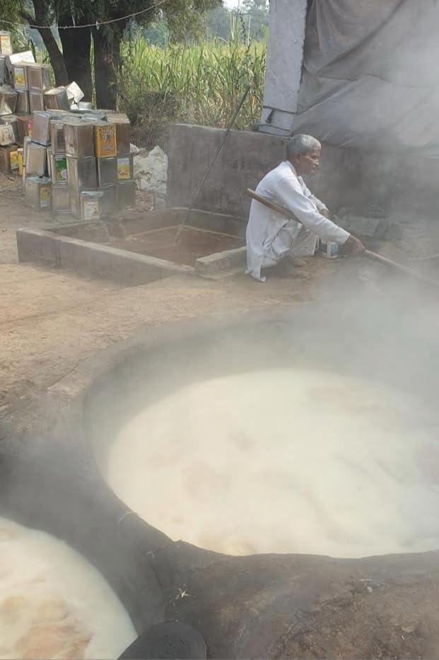 NKB Organics NKB Organics Desi Sugarcane Jaggery | Gur Jaggery | Jaggery | Sugarcane | Desi Gur | Gur | Gud | Liquid Jaggery | Sugarcane Jaggery Syrup 100% Chemical Free (Sugar Substitute) 500 Gram