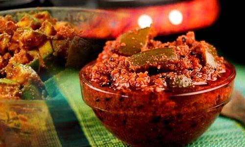 Awadh Uttar Pradesh ka Aaam Ka Achar, Made in Desi Mustered Oil Home Made with Super Blended Spices (450g)