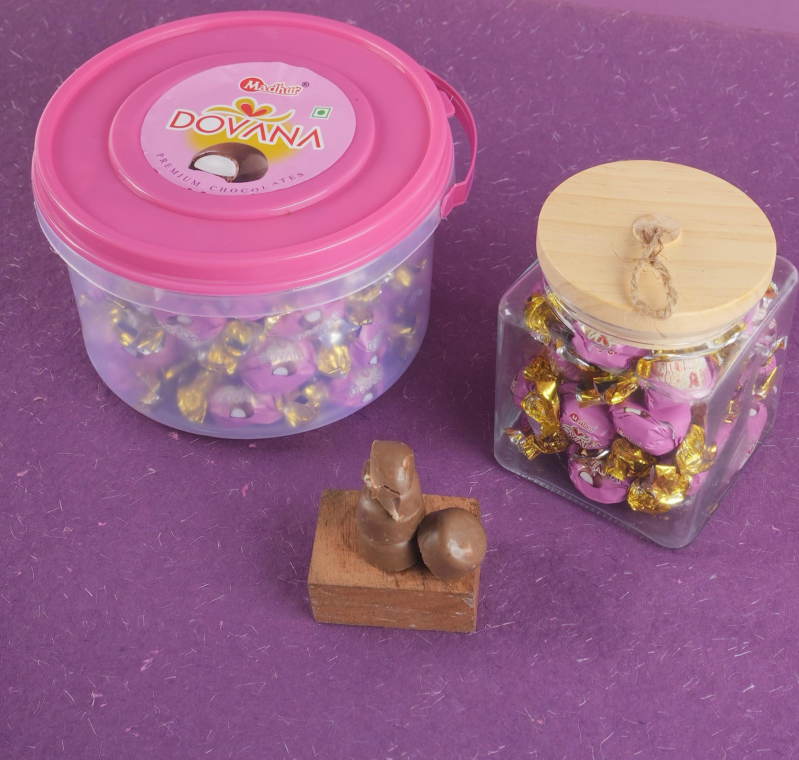 Madhur Madhur Dovana Strawberry Flavored Premium | Chocolate Jar | Pack of 60pcs | Strawberry candy