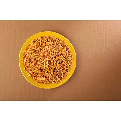 Chips Ahoy! Chips Ahoy! White Fudge Chunky Cookies Pouch, 333 g