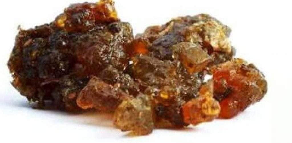 Kwality Original Guggal/Gugal/Guggul/Commiphora Mukul Guggal for Dhoop, Dhuni or Hawan- (100 Grams)