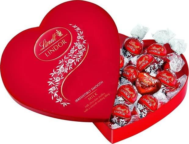 Lindt Lindt Lindor Swiss Milk Chocolate With a Smooth Melting Filling 30g (Specialy Crafted For Valentine)