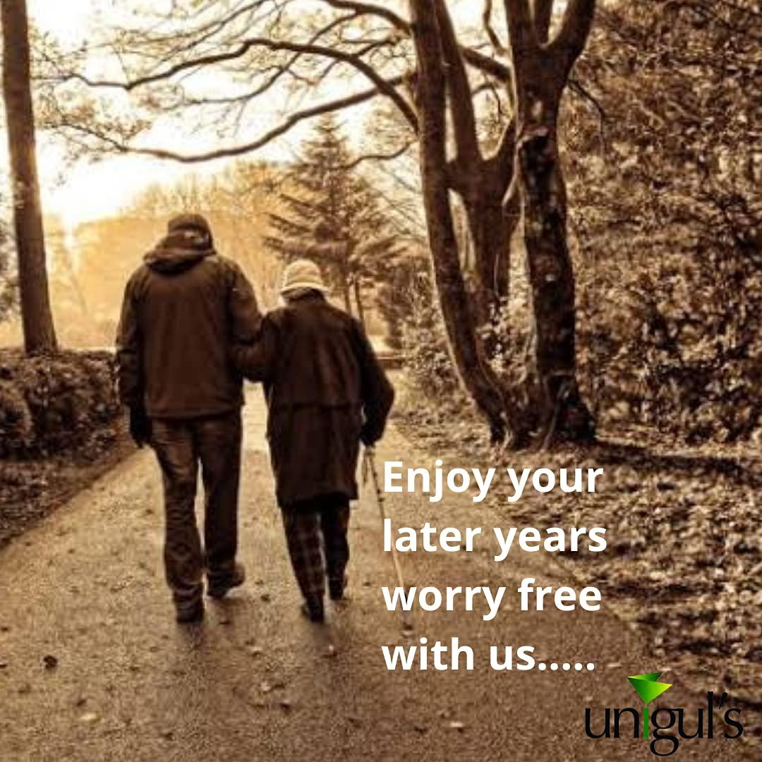 UNIGUL\'S Unigul\'s UltraPremium adult diapers tape style unisex adult diapers for incontinence protection in old age. high absorbency and best comfort throughout the day (medium)