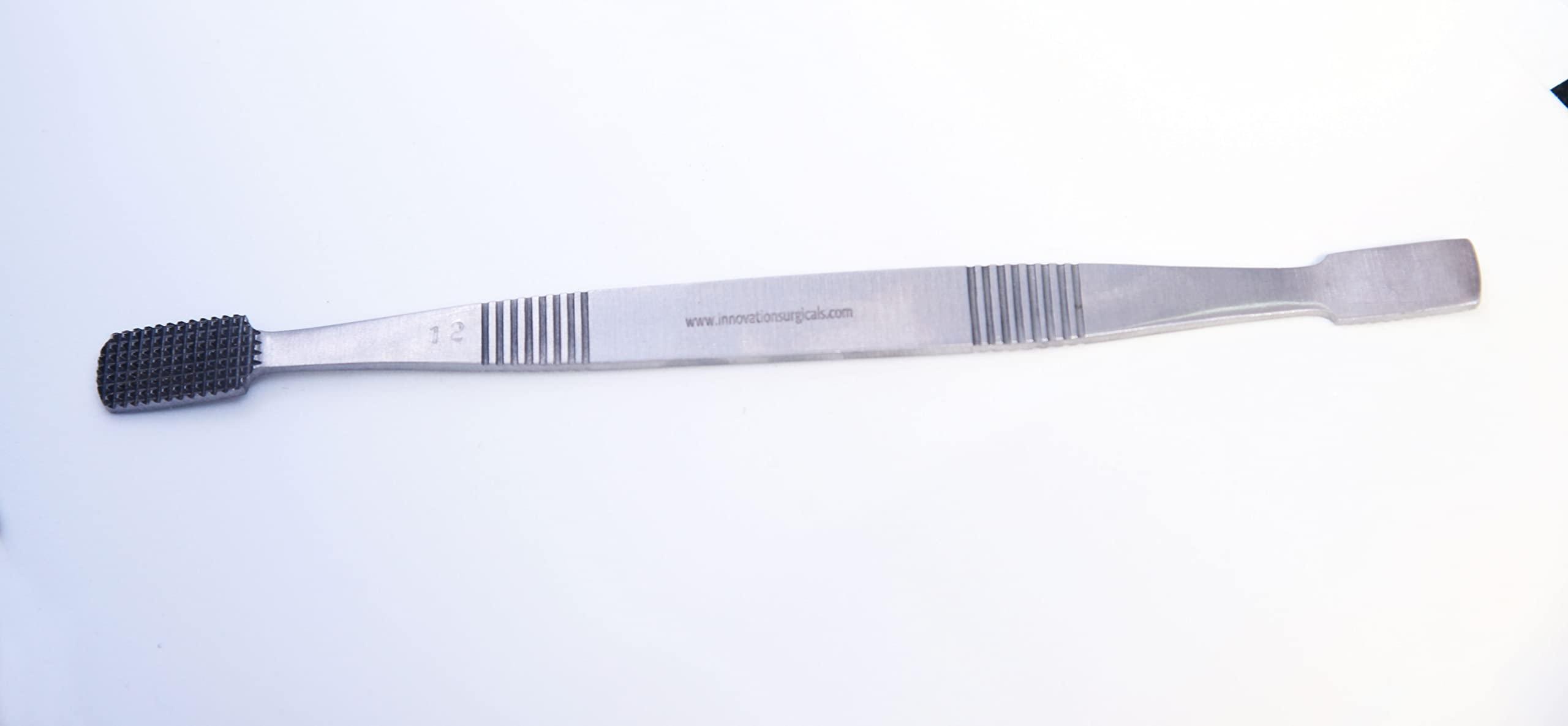 Generic Innovation Scissors Vitiligo Dermablader 10/12 Height - 19cm Weight - 26.5gram Breadth - 1 cm