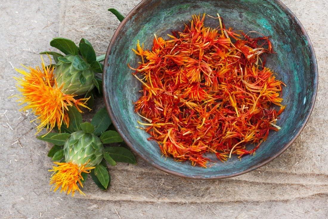A D FOOD & HERBS A D Food & Herbs Organic Dried Safflower Flower/Petals Kusum ke phool Aromatic Edible for Homemade Lattes, Tea Blends, Bath Salts, Gifts, Crafts 50 Gms