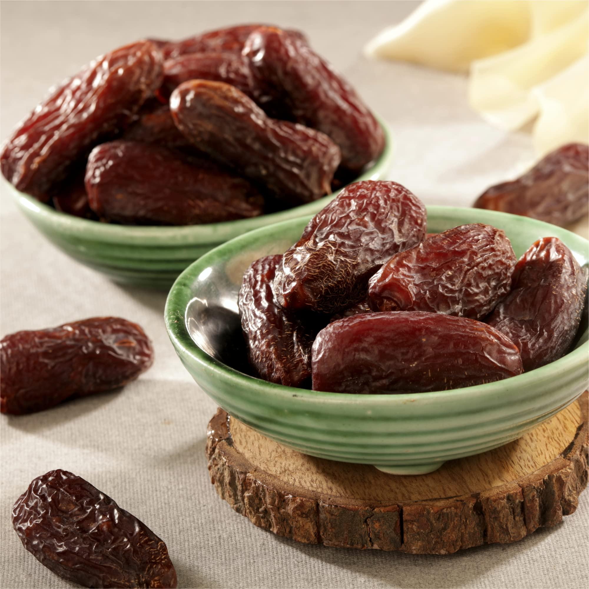 Occasions Ocassions Amber Regular Dates (Khajoor) , Original Saudi Arabia Khajur - Pack of 2 (1 kg)