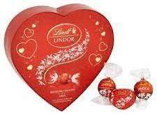 Lindt Lindt Lindor Swiss Milk Chocolate With a Smooth Melting Filling 30g (Specialy Crafted For Valentine)