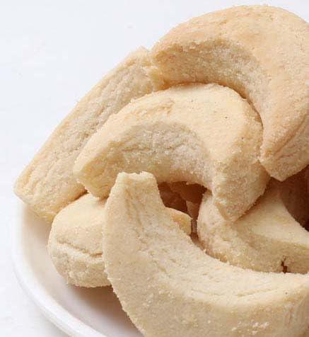 HUNGRY BEAST Freshly baked Moon Biscuits | Chand Biscuits | | Moon Biscuits | half moon shaped cookie - Grams (100)