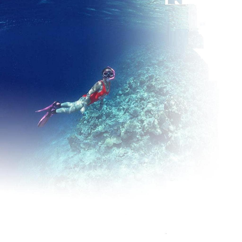 UJEAVETTE UJEAVETTE Swimming Center Snorkel Silicone Breathing Tube Adjustable Head Strap Red