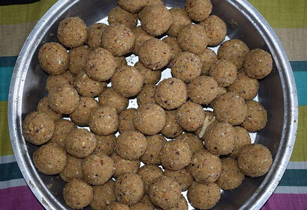 In Super Mart Homemade Methi Ladoo Post Pregnancy Methi Gond Laddu | Immunity Booster | Homemade | In Jaggery Made with Dalda- 1kg