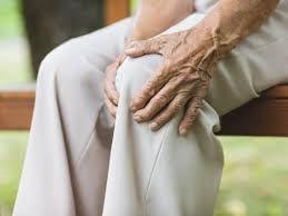 Adiguru\'s Adiguru Ayurveda pain relief oil, effective relief from Back pains, Joint Pains, Arthritis, Inflammation, Pains No. 1 Ayurvedic oil for Quick Pain Relief, with no side effects