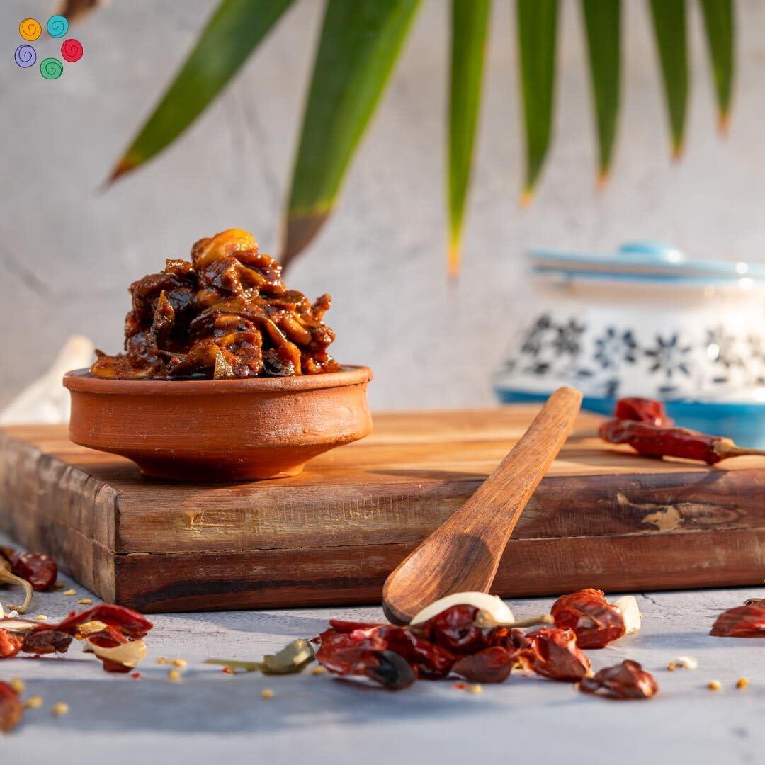 Oorla Oorla - Authentic Kerala Homemade Pickle Collection | No Vinegar | Colors | Preservatives (Prawns Fish Pickle, 250 gm)