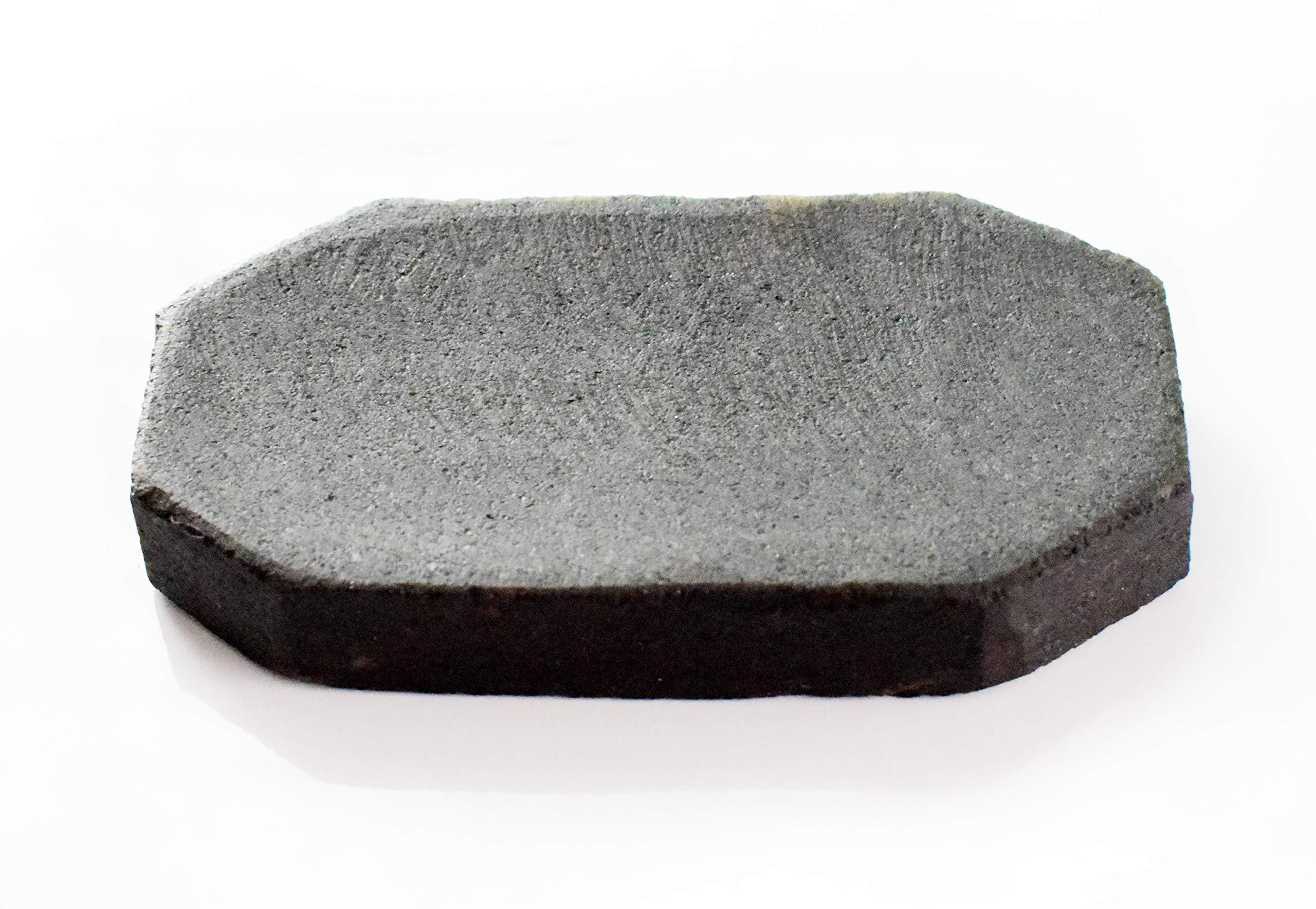 Lakshmi Handy Crafts Lakshmi Handy Crafts Traditional Rubbing Stone for Sandalwood Turmeric Grinding/Rubbing Natural Vayambu Grinding Stone (Grey)