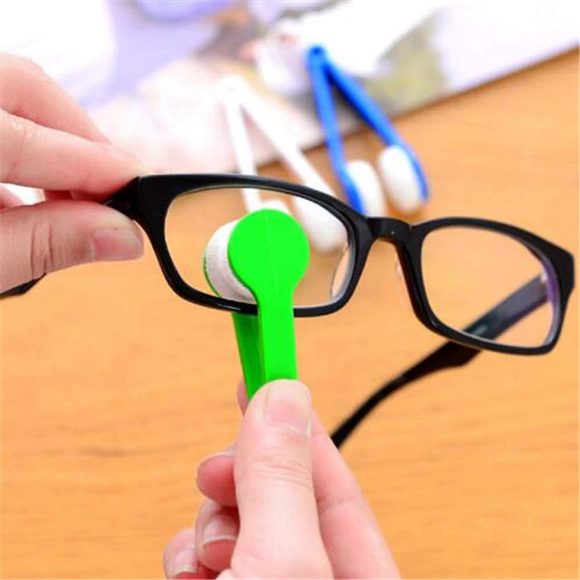 Augen Augen Microfiber Portable Eyeglass Spectacles Sunglass Lens Cleaner Brush Clip Tool with Key Hole (Random Colour, 7x2 cm)(Pack of 20)