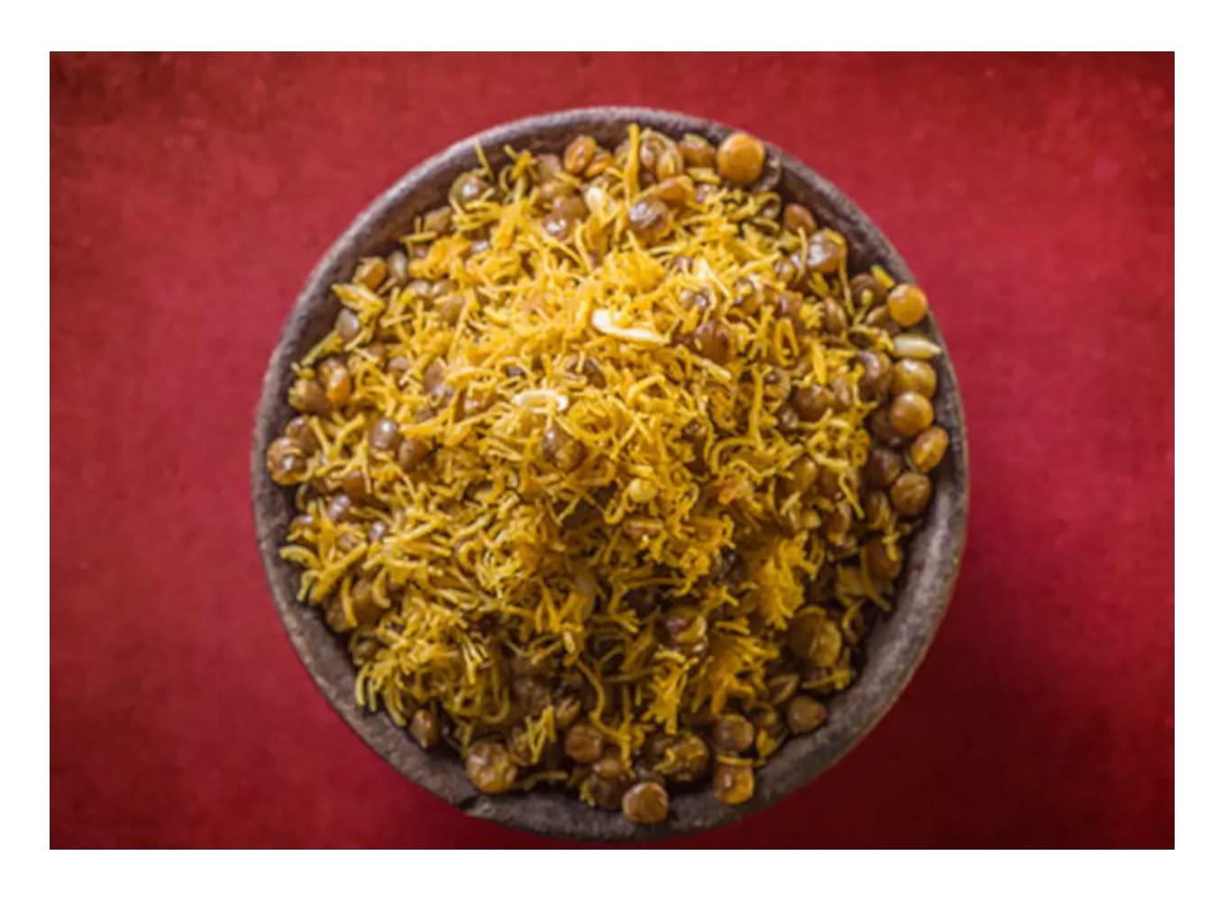 GHOTARAM GFP Authentic Dalmoth/Dal Moth/Moth Dal Namkeen/Dal Biji|Namkeen|Dal Moth Namkeen Classic Taste of India|Spicy & Savoury in Flavour|Vegetarian|No Artificial Colours|Evening Snacks-1Kg*1Pack