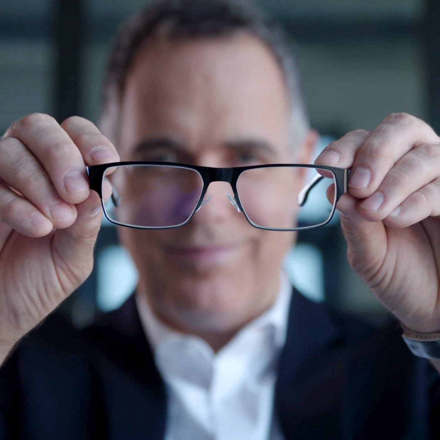 Zeiss ZEISS Lens Wipes 200 Count- Pack of 1| Lens Cleaner - Perfect for Spectacles, Eyeglasses, Sunglasses, Camera Lenses, Binoculars and all other lenses