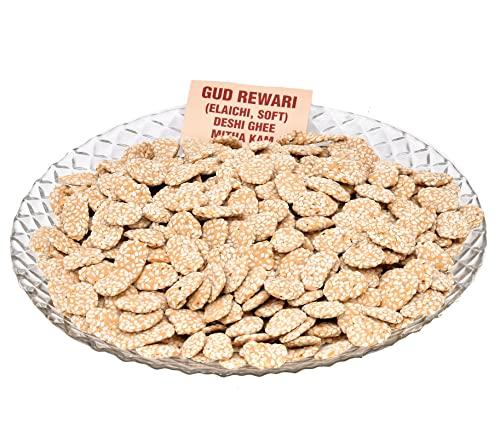 Giftrend Giftrend Makar Sankranti Gift Hamper I Dryfruits, Nuts, Deshi Ghee Revdi And Chocolates For Winter Festival Gifting I New Year I Christmas,800gm