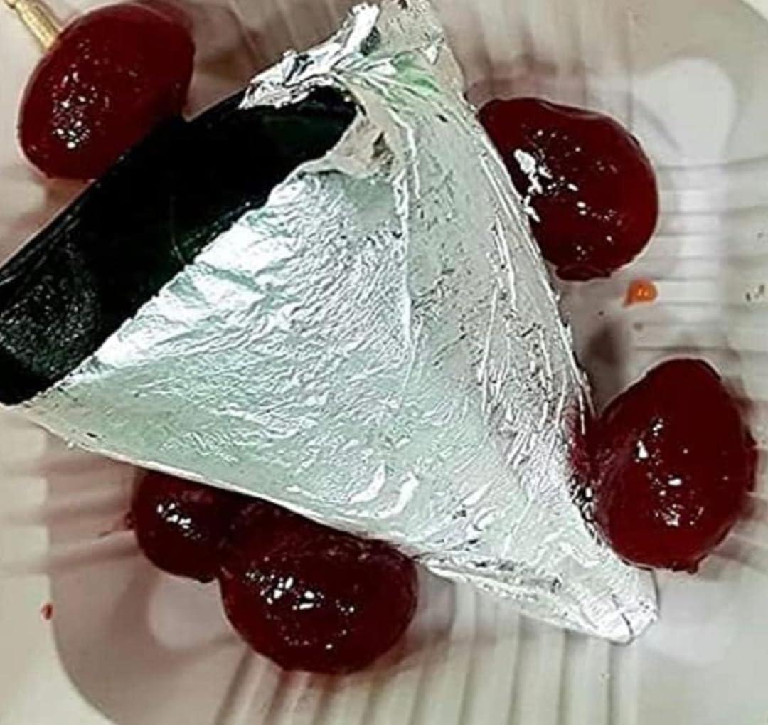 FGLC SGLS Gold Leaf Silver FOILS Leaves Vark VARAKH for India. Sweets Cakes ICE Creams PAN SERUMS AYURVEDIC Medicine Jain Temple (100)