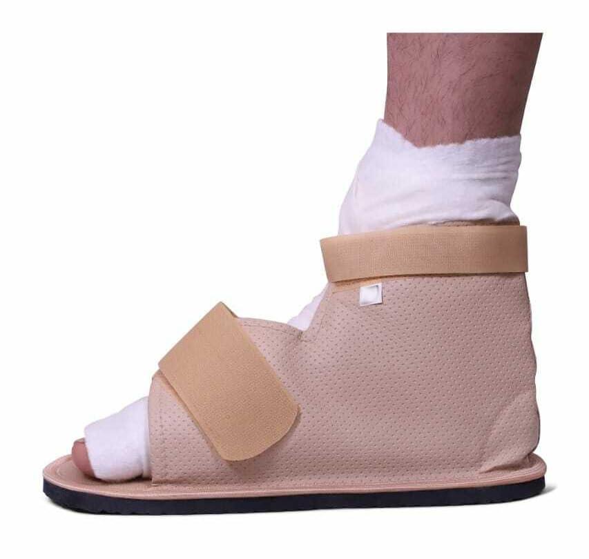 VK SURGICAL VK SURGICAL Cast Shoe Foot & Ankle Support Medical Surgical Shoe for Firmness & Prevents Wear & Tear of the Cast Cover, Plaster Covering Shoe (Universal for left and right Feet) Beige (SIZE-S)