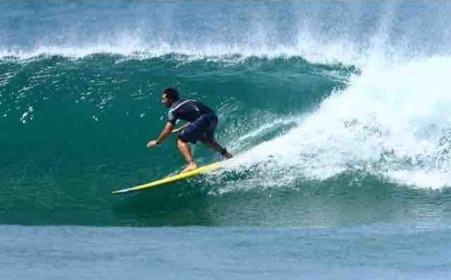 Sand Everywhere Sand Everywhere Surf Wax Comb 2 Pack - Bamboo Surf Board Wax Scraper and Wax Remover Pack Surf Wax Combs: Scraper Tool, Wax Remover- Works with Sex Wax, Sticky Bumps & More- Cheap Gifts for Surfers