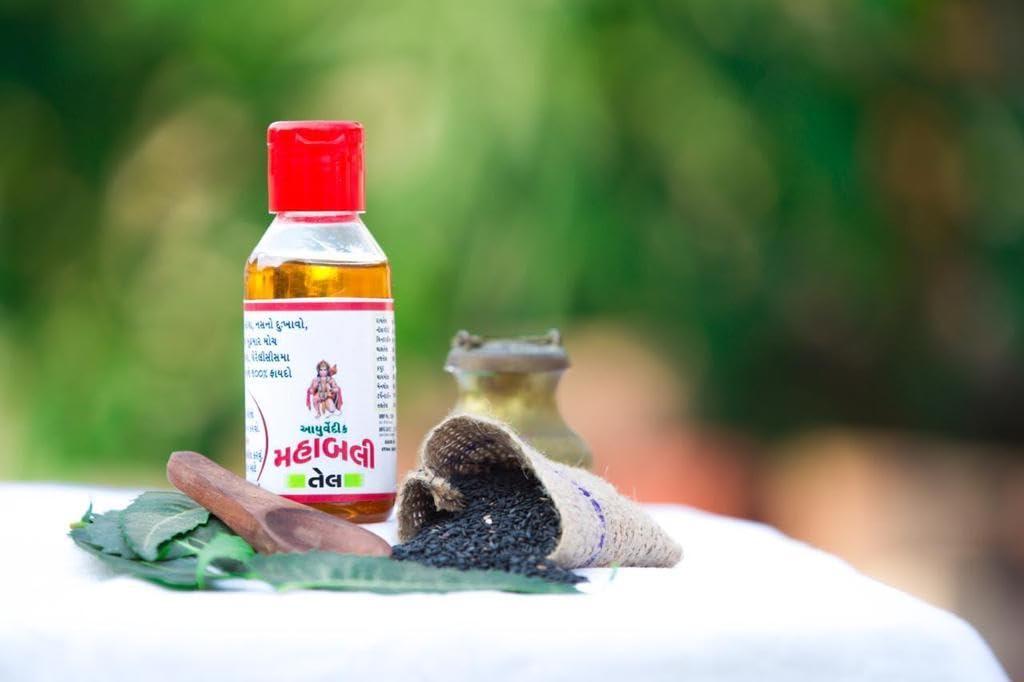 AYURVACHAN AYURVACHAN Ayurvedic Pain Relief Oil Body Pain Massage Oil Relief from Knee & Joint Pain Back Pain sciatica (100 Ml)