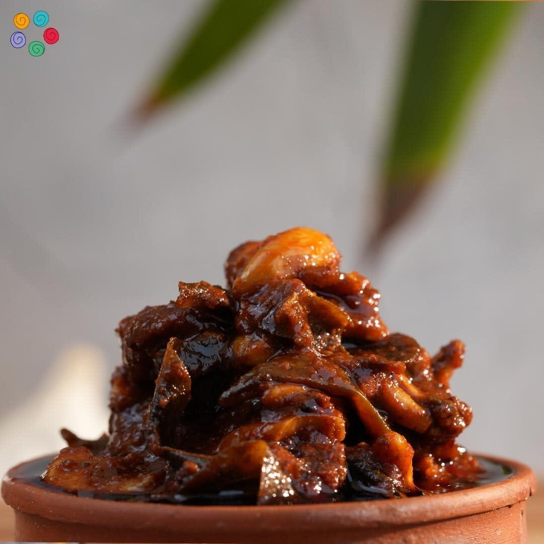 Oorla Oorla - Authentic Kerala Homemade Pickle Collection | No Vinegar | Colors | Preservatives (Prawns Fish Pickle, 250 gm)