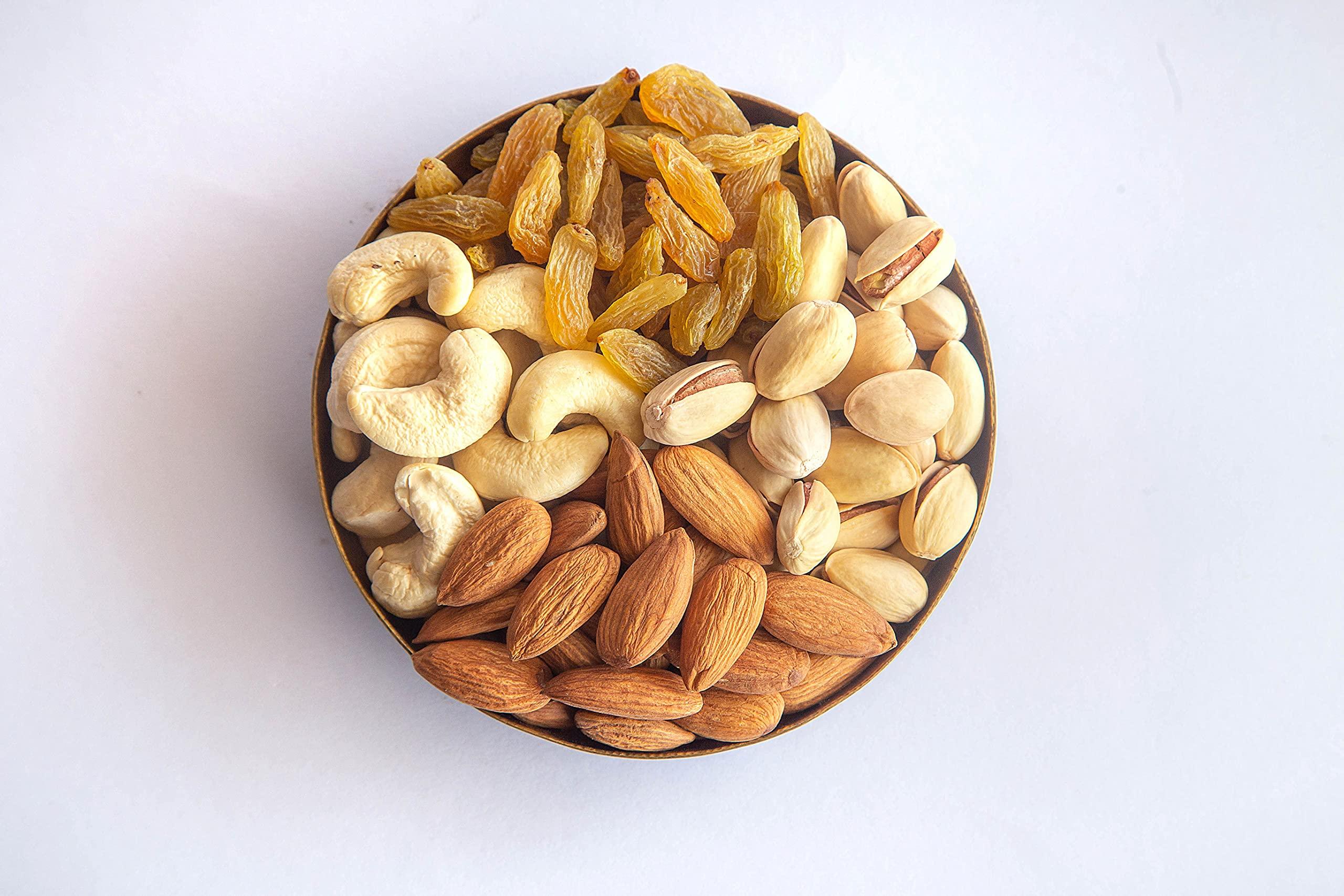 Dessert Drama Dessert Drama Permium Dry Fruits Gift Box with Almonds, Cashews, Raisins, Pistachio (150g Each) Rakhi For Rakhshabandhan Gifts Pack