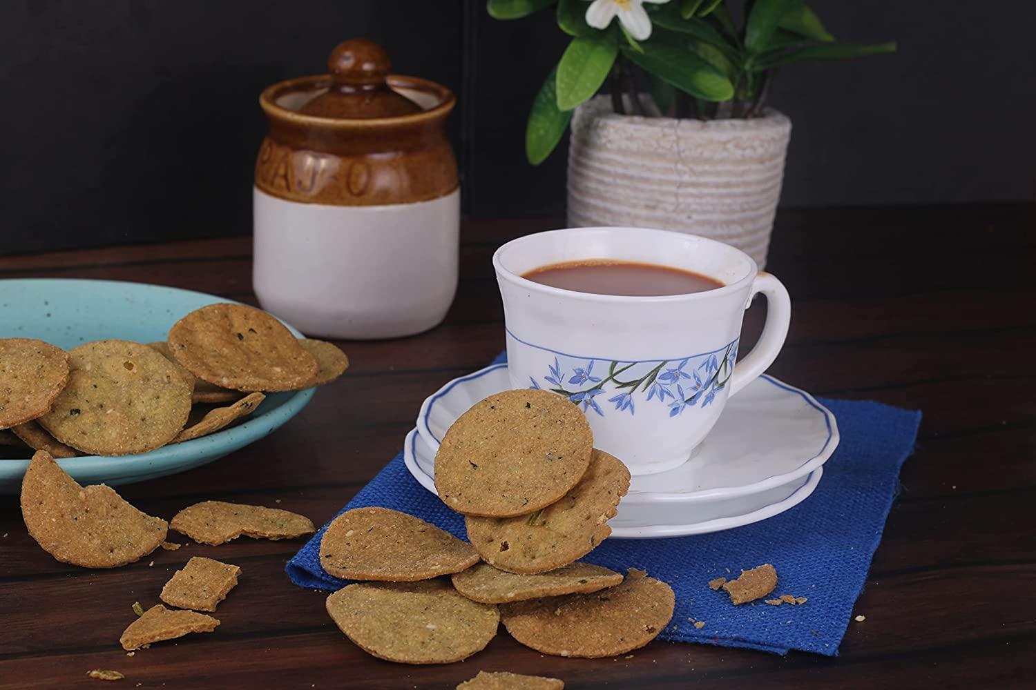 Snaqary Snaqary Multigrain Bajra Mathri Combo - Methi, Peri-Peri, Palak, Cream & Onion Flavors | Ready-to-Eat Crispy Namkeen Tea Snacks (4-Pack, 120g Each) | Irresistible Snacking Delight