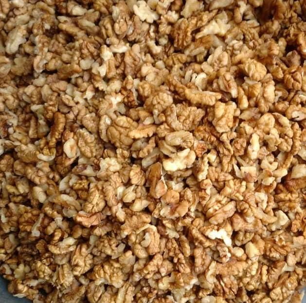 3p 3p Kashmiri Regular| Organic| Natural|Akhrot|Value Pack|Akhrot giri|Wallnut| Quarter Walnut Kernels Without Shell 1kg (250 gm x pack of 4)