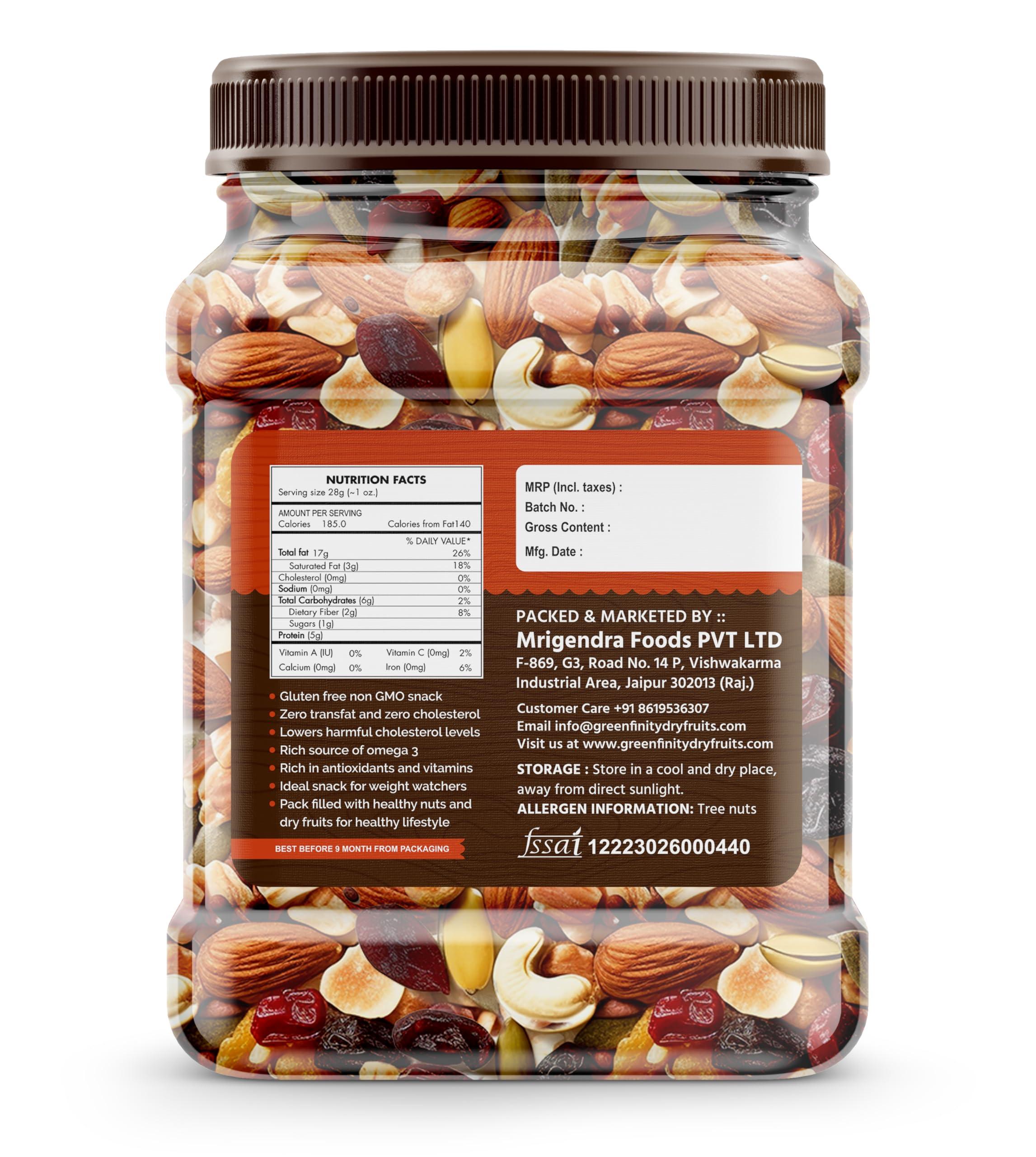 PrettyNutty PrettyNutty Healthy Nutmix 500g, Dried Almonds, Black Raisins, Cashewnuts, Cranberries, Black Dates & Many More. (Pack of Jar)