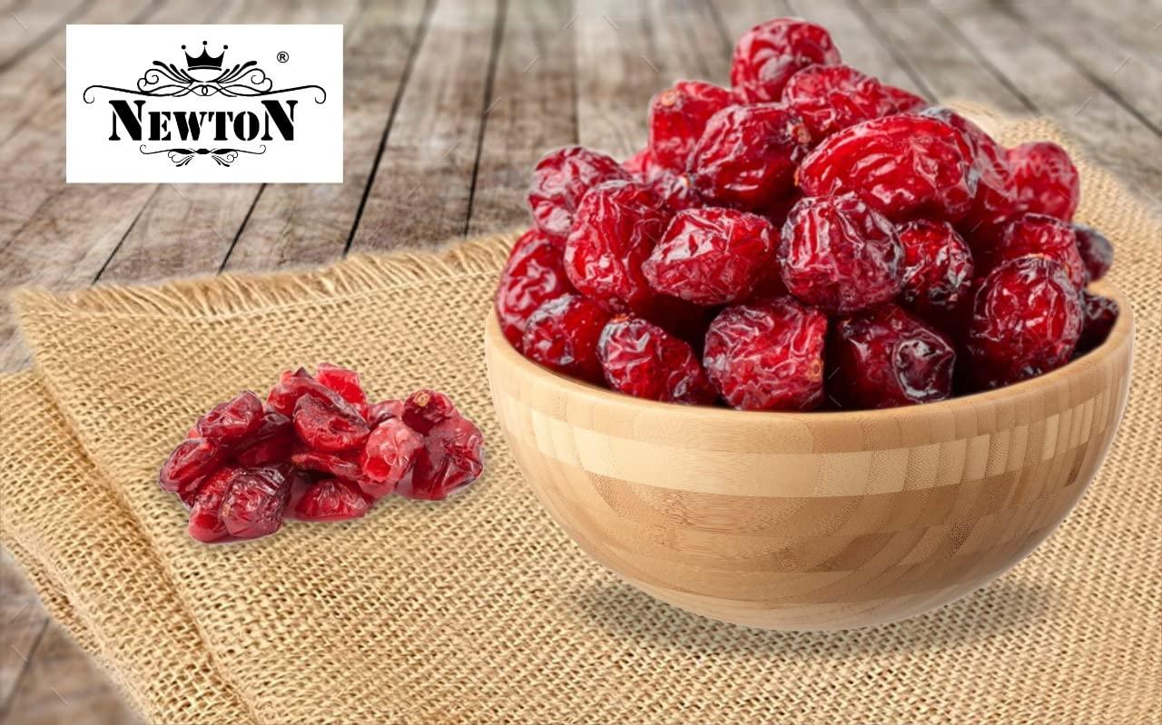 NEWTON NEWTON DRIED WHOLE CRANE BERRY (Pack of 250 gram)