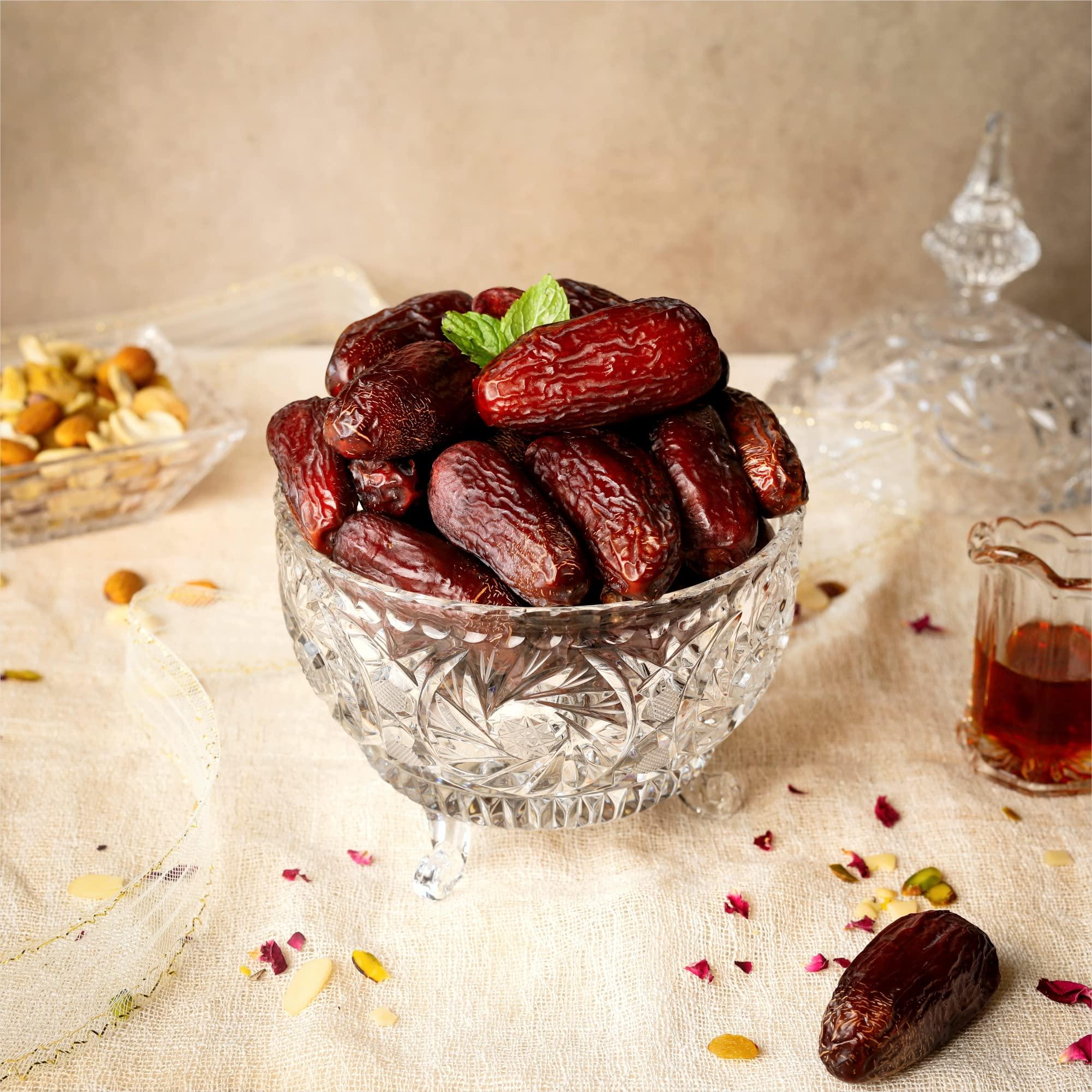 Occasions Occasions Amber Dates in Jumbo Size and Fresh from The Farms of Saudi Arabia -1 kg