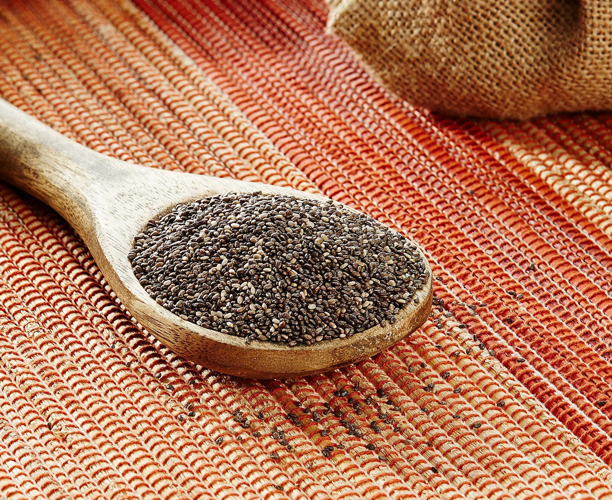 Vedaka Amazon Brand - Vedaka Premium Raw Chia Seeds, 200G +-Premium Sunflower Seeds, 200G