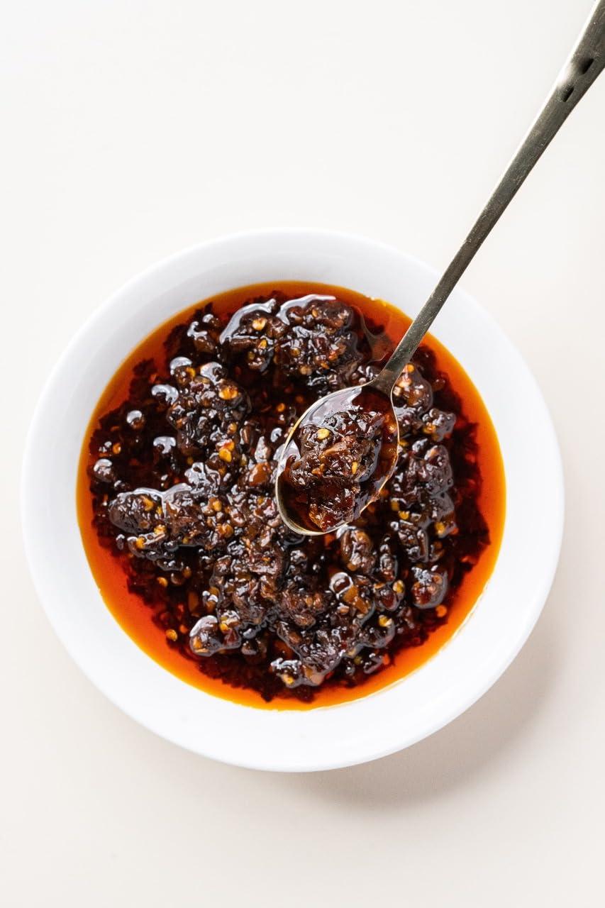 HOTCHAA HOTCHAA Hot Chilli Oil Original - No MSG | Umami Spicy Flavourful Garlicky Aromatic | Vegan | Cooking | Dipping | All Purpose | For Pasta Pizza Noodles Eggs And Momos 170g Hot Chilli Oil