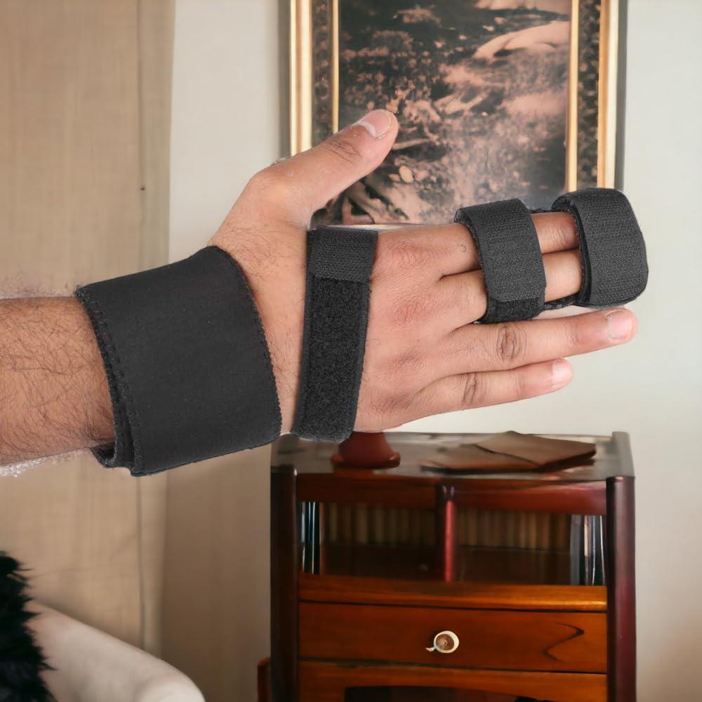 GoodsHealthShop GoodsHealthShop 2 Finger Splint Trigger Finger Splint Adjustable Full Hand and Wrist Brace Support, Metal Straightening Immobilizer Treatment for Sprains, Mallet Injury, Arthritis (Small)