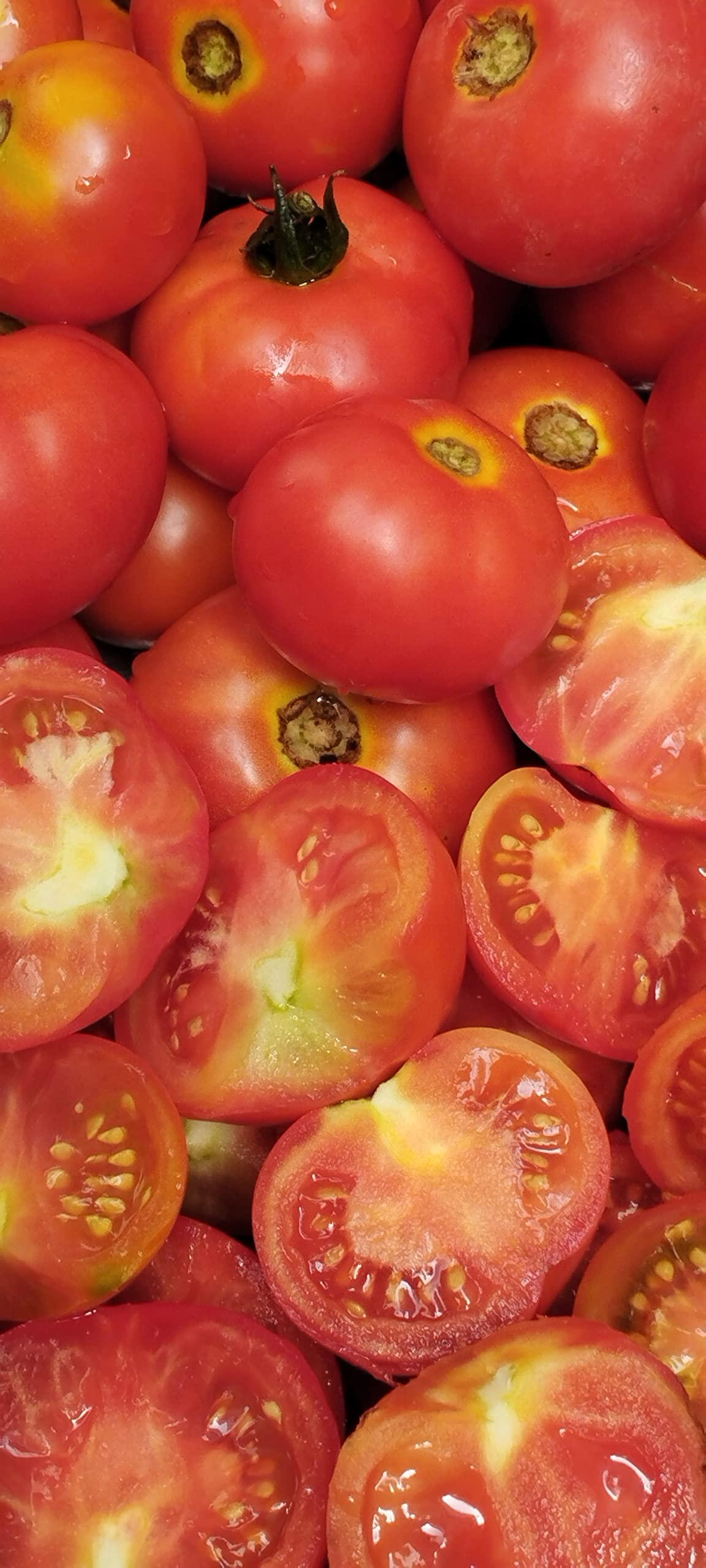 GreenDonkey Farms GreenDonkey Farms Desi Tomato Puree, 600g. Three bottles of tomato puree 200g each.